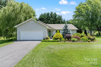 4 Orchard Place, Weaverville, NC 28787 - Photo 1