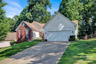 2620 Yarrow Rd, Charlotte, NC 28213 - Photo 1