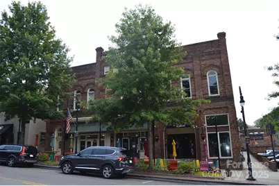 121 N Center Street #204, Statesville, NC 28677 - Photo 1