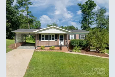 308 Maple Street, Hudson, NC 28638 - Photo 1
