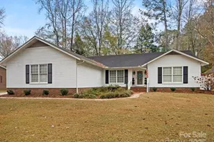 304 Virginia Ave, Cheraw, SC 29520 - Photo 1