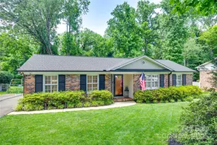 7026 Tabor Ln, Charlotte, NC 28211 - Photo 1