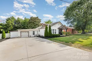 303 Louise St, Lancaster, SC 29720 - Photo 1