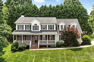 2367 24th Street Ln NE, Hickory, NC 28601 - Photo 1