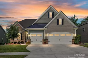 2972 Arches Bluff Cir, Lancaster, SC 29720 - Photo 1