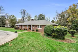 504 N Washington St, Rutherfordton, NC 28139 - Photo 1