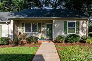 1124 St Charles Ct, Newton, NC 28658 - Photo 1