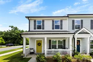 1101 Plaza Walk Dr, Charlotte, NC 28215 - Photo 1