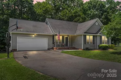 124 Turning Leaf Lane, Statesville, NC 28677 - Photo 1