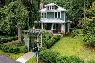 18 Hill St, Saluda, NC 28773 - Photo 1