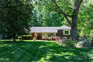 701 5th Ave NE, Conover, NC 28613 - Photo 1