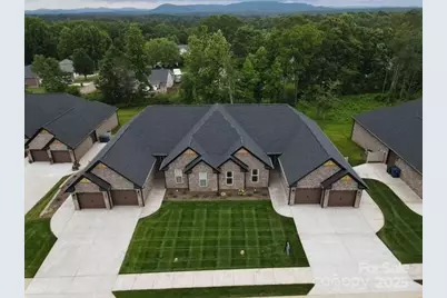 3347 48th Avenue NE #16B, Hickory, NC 28601 - Photo 1