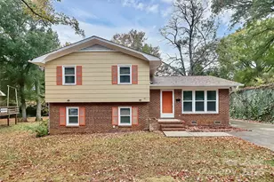 911 Bannister Pl, Charlotte, NC 28213 - Photo 1