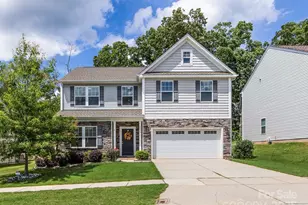 4014 Stockbrook Dr, Charlotte, NC 28215 - Photo 1