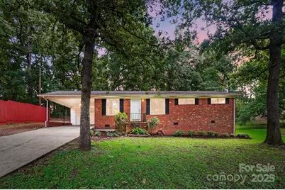 1535 Maplewood Avenue, Lancaster, SC 29720 - Photo 1