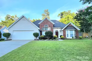 6414 Goldenblush Cir, Charlotte, NC 28269 - Photo 1