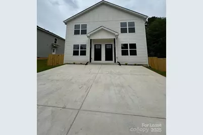1002 20th Street NE, Hickory, NC 28601 - Photo 1