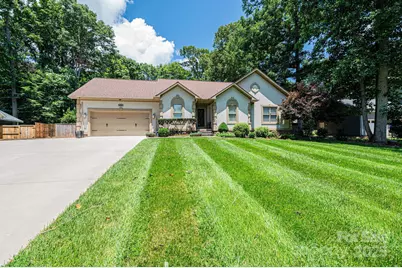 3889 Mattingly Drive, Hickory, NC 28602 - Photo 1