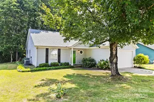 3004 Walsingham Ct, Matthews, NC 28105 - Photo 1