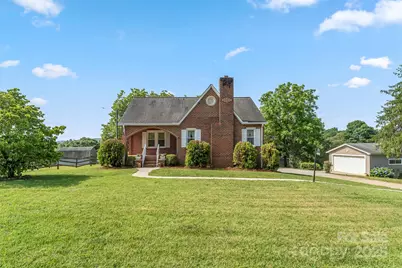 1785 Falls Road NW, Valdese, NC 28690 - Photo 1