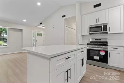 5534 Great Wagon Road, Charlotte, NC 28215 - Photo 1