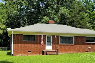 1512 Thompson Ave, Charlotte, NC 28216 - Photo 1
