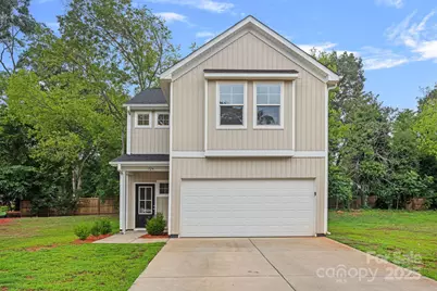 724 N Kelly Street, Statesville, NC 28677 - Photo 1