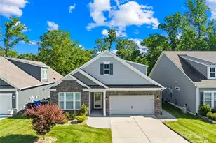 201 Hanks Bluff Dr, Mooresville, NC 28117 - Photo 1