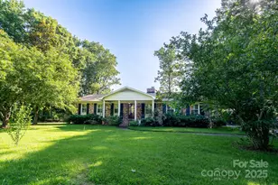 402 Scotland Dr, Kings Mountain, NC 28086 - Photo 1