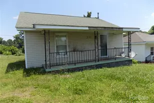 212 Huffman Rd, Gastonia, NC 28052 - Photo 1