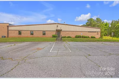 1824 Brian Drive NE, Conover, NC 28613 - Photo 1