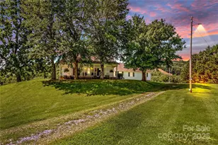 1043 Linneys Mill Rd, Union Grove, NC 28689 - Photo 1