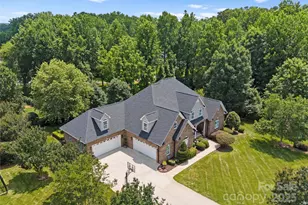 2818 Levinfield Ct, Lincolnton, NC 28092 - Photo 1