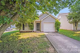 1703 Southwind Dr, Charlotte, NC 28216 - Photo 1