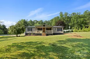 374 Big Hungry Rd, Flat Rock, NC 28731 - Photo 1