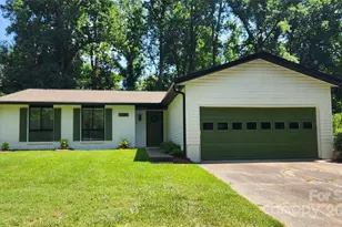 7228 Rollingridge Dr, Charlotte, NC 28211 - Photo 1