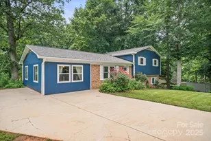 742 Stonecrest Dr, Statesville, NC 28625 - Photo 1