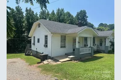 660 E Sharpe Street, Statesville, NC 28677 - Photo 1