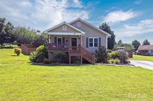 94 May Apple Dr, Hendersonville, NC 28792 - Photo 1