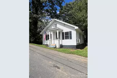 606 Center Street NW, Lenoir, NC 28645 - Photo 1