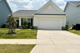 211 Surrey Oak Ln, Charlotte, NC 28216 - Photo 1