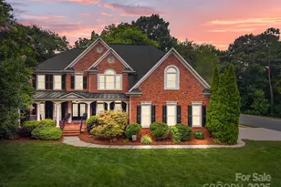 6323 Woodleigh Oaks Dr, Charlotte, NC 28226 - Photo 1