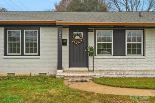 2627 Old North Sharon Amity Rd, Charlotte, NC 28205 - Photo 1