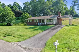 96 W Mountain Rd, Spruce Pine, NC 28777 - Photo 1