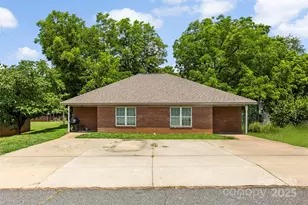 200 Lackey St, Kings Mountain, NC 28086 - Photo 1