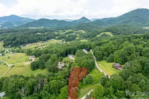 40 Sedgefield Pl, Clyde, NC 28721 - Photo 1