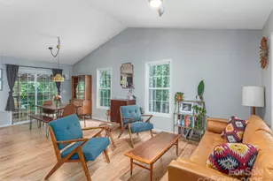 15 Maplewood Dr, Swannanoa, NC 28778 - Photo 1