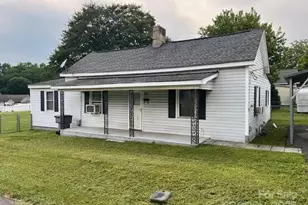 104 Franklin St, Clover, SC 29710 - Photo 1