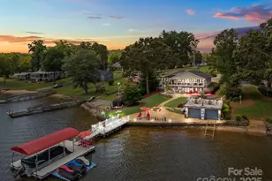 643 Lake Dr, Lexington, NC 27292 - Photo 1