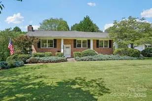 25 Hazel Ct, Brevard, NC 28712 - Photo 1